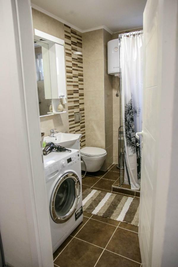 Lovely Apartment Omar Sarajevo Luaran gambar