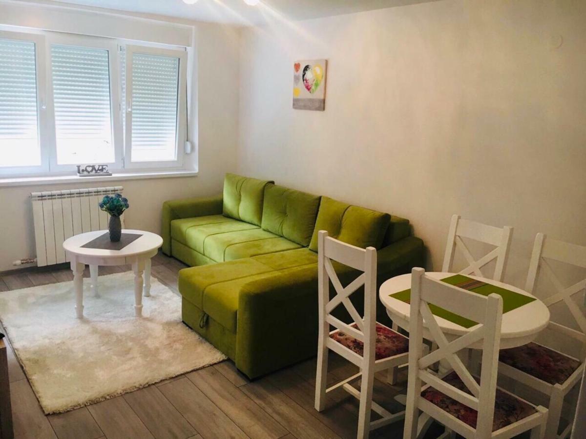 Lovely Apartment Omar Sarajevo Luaran gambar